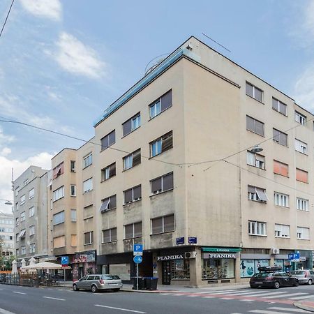 Studio Apartments Near Park Zrinjevac Zagreb Eksteriør billede