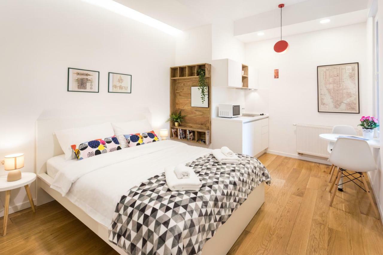 Studio Apartments Near Park Zrinjevac Zagreb Eksteriør billede